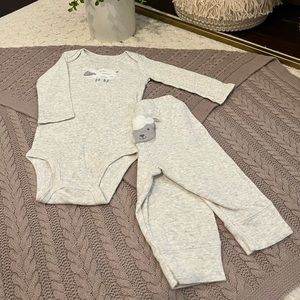 Simple joys by Carter’s 3-6 months, like new